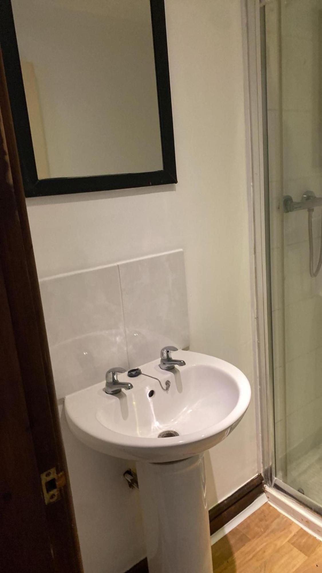 Y Castell Budget Accommodation Pwllheli Exteriör bild
